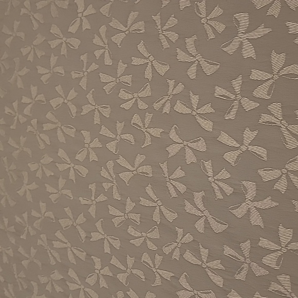 NWOT Ann Taylor Factory Runway Sample Silvery Bow Patterned Side Zip Skirt - Picture 3 of 12